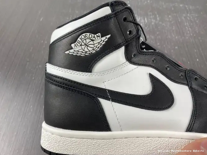 Official Maikesneakers High 85 White BQ4422-001 Jordan 1 Retro Black (2023) 0515